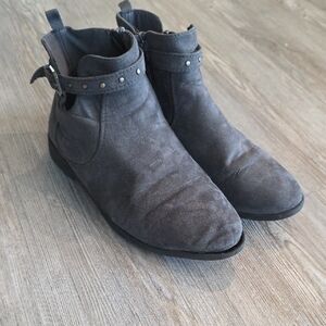 Girl's Charcoal Suede Buckle Boots